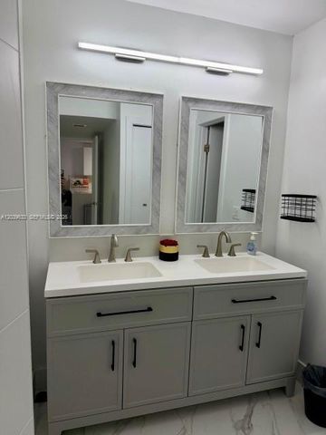 16461 Blatt Blvd 103, Weston, FL 33326