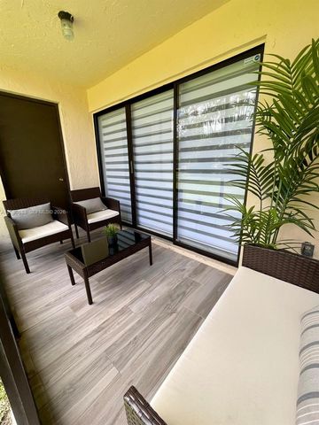 16461 Blatt Blvd 103, Weston, FL 33326