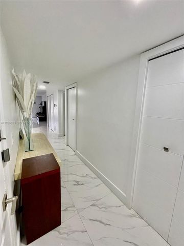 16461 Blatt Blvd 103, Weston, FL 33326