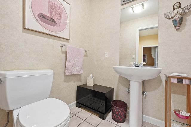 2401 S Garfield Street, Denver, CO 80210