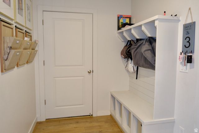 2032 S 1955 W, Woods Cross, UT 84087