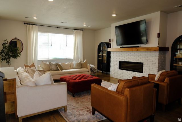 2032 S 1955 W, Woods Cross, UT 84087