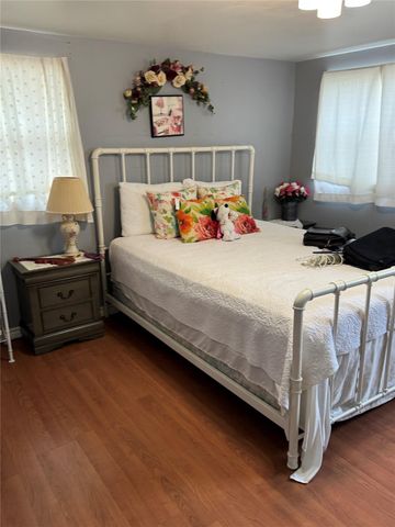 3421 Colorado Avenue, Dickinson, TX 77539
