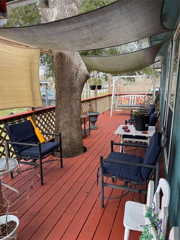 3421 Colorado Avenue, Dickinson, TX 77539