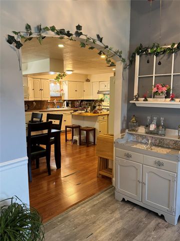 3421 Colorado Avenue, Dickinson, TX 77539
