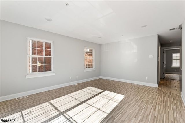 118 Oraton St, Newark City, NJ 07104