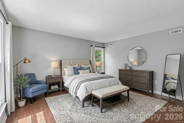 320 Sunnywood Lane, Charlotte, NC 28270