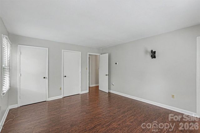 320 Sunnywood Lane, Charlotte, NC 28270