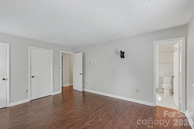 320 Sunnywood Lane, Charlotte, NC 28270