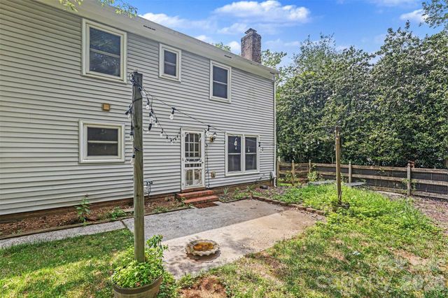 320 Sunnywood Lane, Charlotte, NC 28270