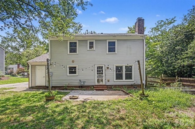 320 Sunnywood Lane, Charlotte, NC 28270