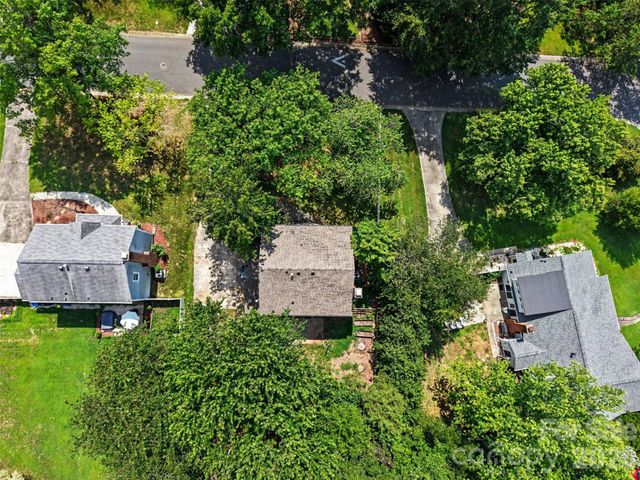 320 Sunnywood Lane, Charlotte, NC 28270