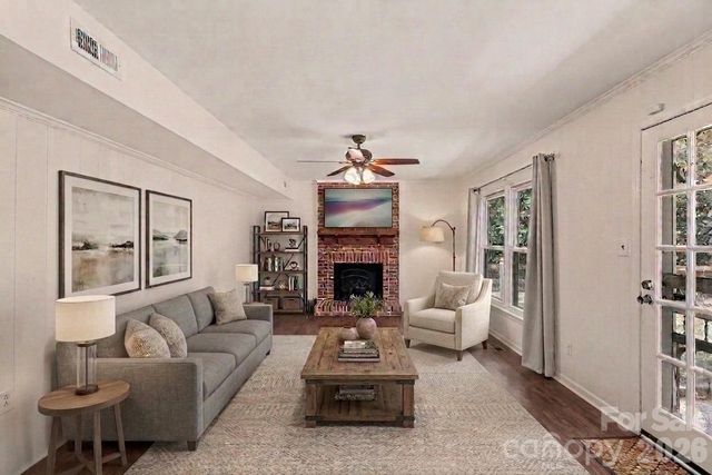320 Sunnywood Lane, Charlotte, NC 28270