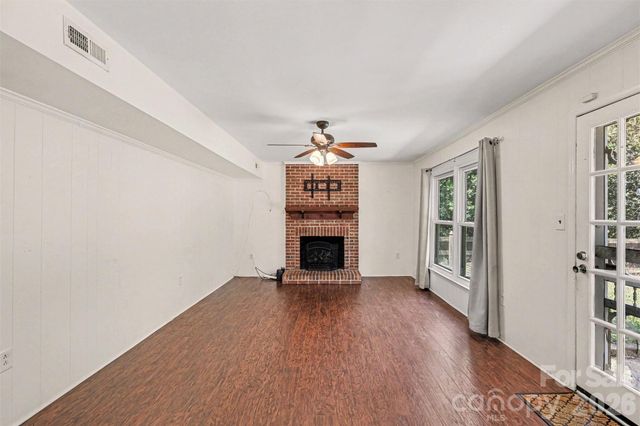 320 Sunnywood Lane, Charlotte, NC 28270