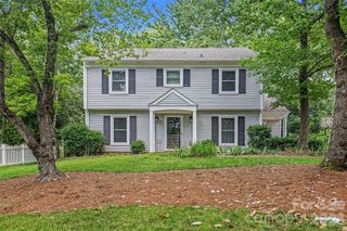 320 Sunnywood Lane, Charlotte, NC 28270