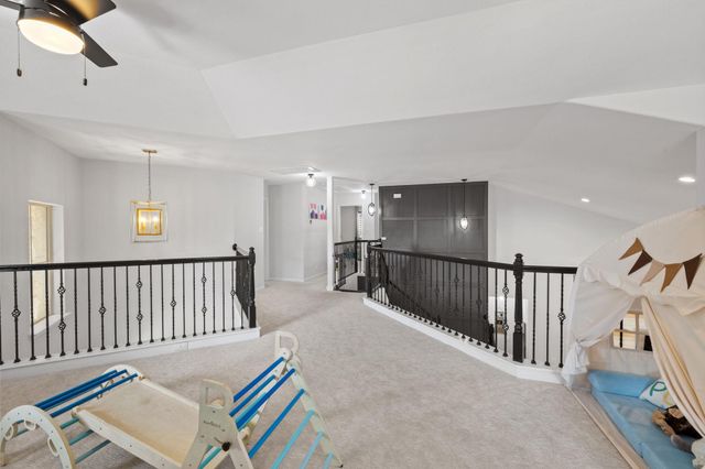 208 Arrezo LN, Georgetown, TX 78628