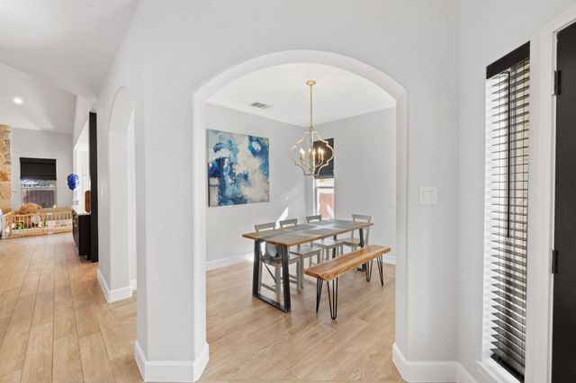 208 Arrezo LN, Georgetown, TX 78628