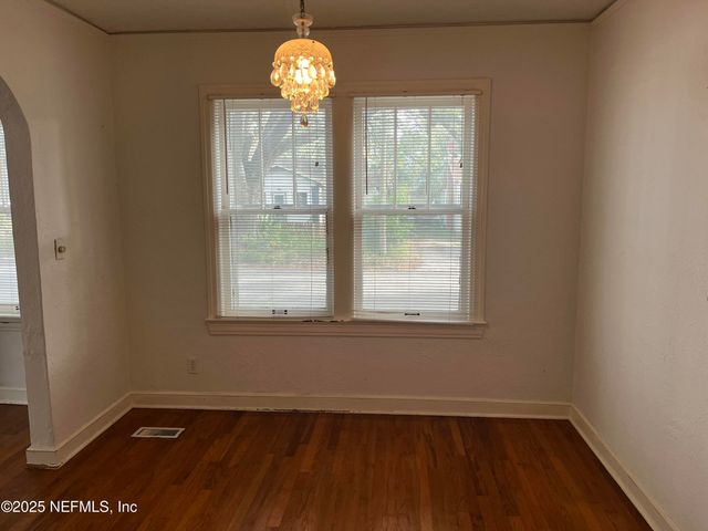 1052 LARK Street, Jacksonville, FL 32205