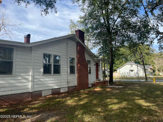 1052 LARK Street, Jacksonville, FL 32205