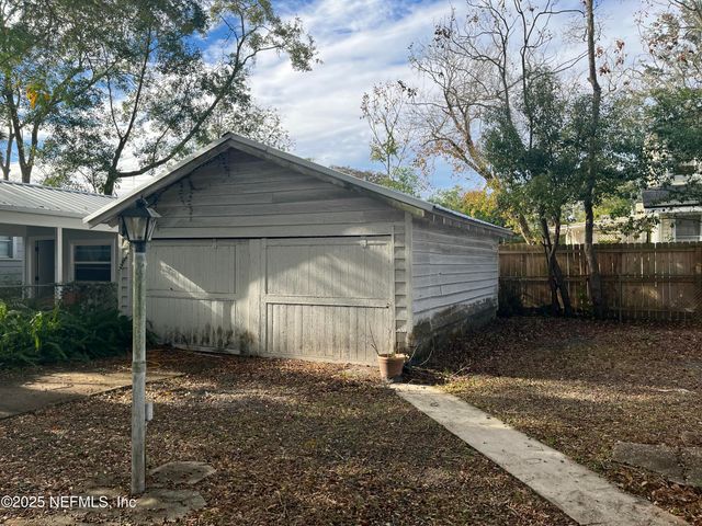 1052 LARK Street, Jacksonville, FL 32205