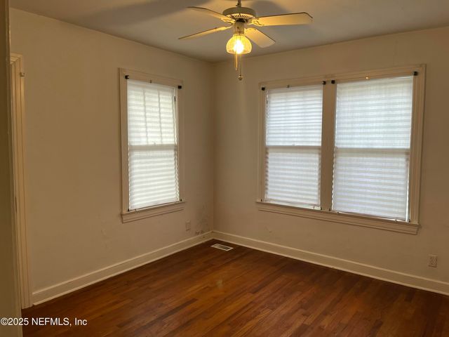 1052 LARK Street, Jacksonville, FL 32205