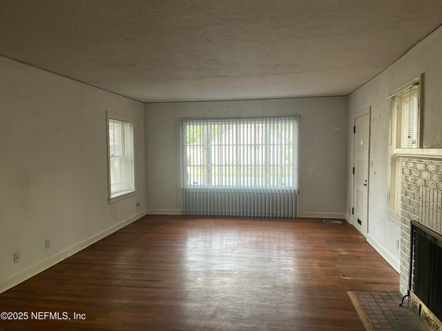 1052 LARK Street, Jacksonville, FL 32205