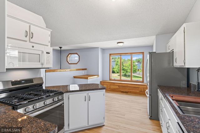 14431 Glenbrook Avenue N, Hugo, MN 55038