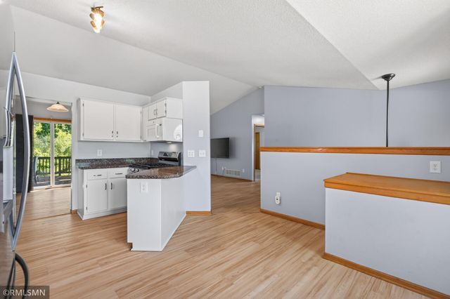 14431 Glenbrook Avenue N, Hugo, MN 55038