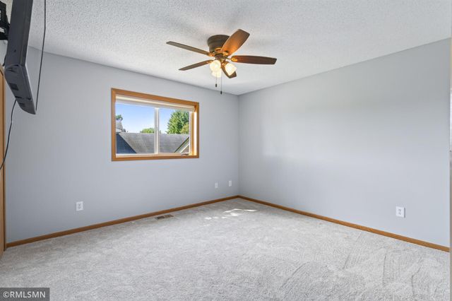 14431 Glenbrook Avenue N, Hugo, MN 55038