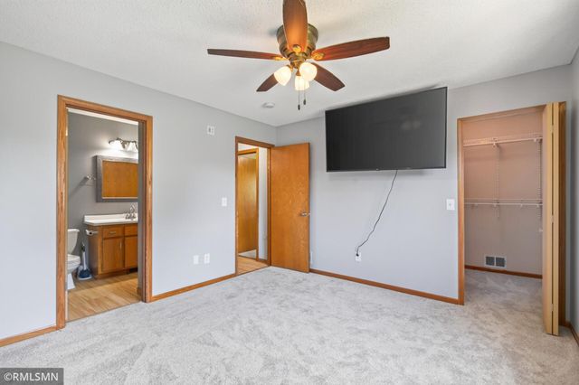 14431 Glenbrook Avenue N, Hugo, MN 55038