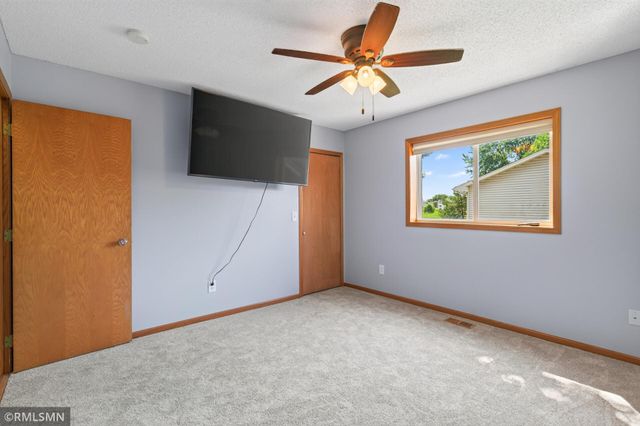 14431 Glenbrook Avenue N, Hugo, MN 55038