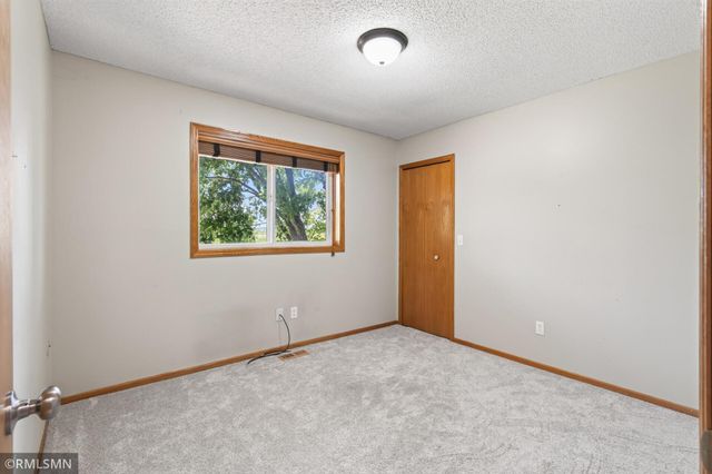 14431 Glenbrook Avenue N, Hugo, MN 55038