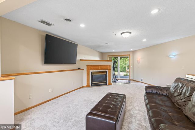 14431 Glenbrook Avenue N, Hugo, MN 55038