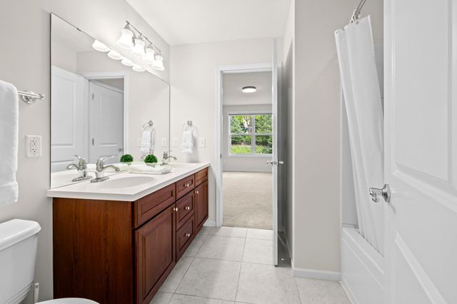 2550 Arrowhead Lane, Chanhassen, MN 55317