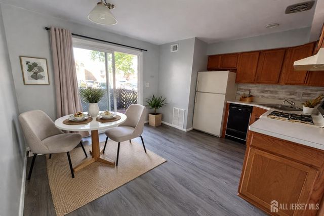 197 Evergreen Road 3A, Edison, NJ 08837