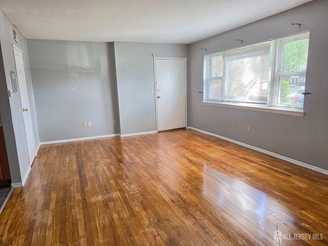 197 Evergreen Road 3A, Edison, NJ 08837