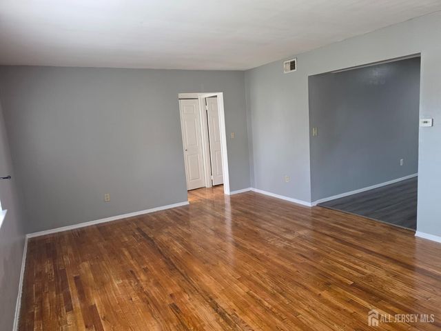 197 Evergreen Road 3A, Edison, NJ 08837