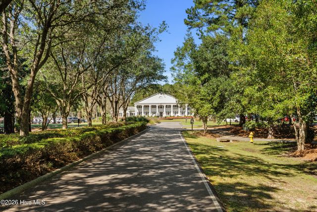1075 N Middleton Drive NW, Calabash, NC 28467