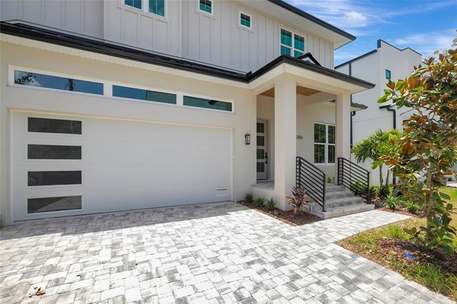 3106 W COACHMAN AVENUE, Tampa, FL 33611