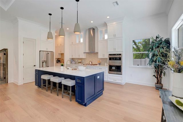 3106 W COACHMAN AVENUE, Tampa, FL 33611