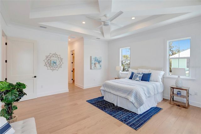 3106 W COACHMAN AVENUE, Tampa, FL 33611