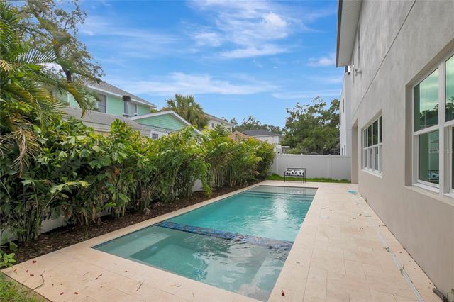 3106 W COACHMAN AVENUE, Tampa, FL 33611