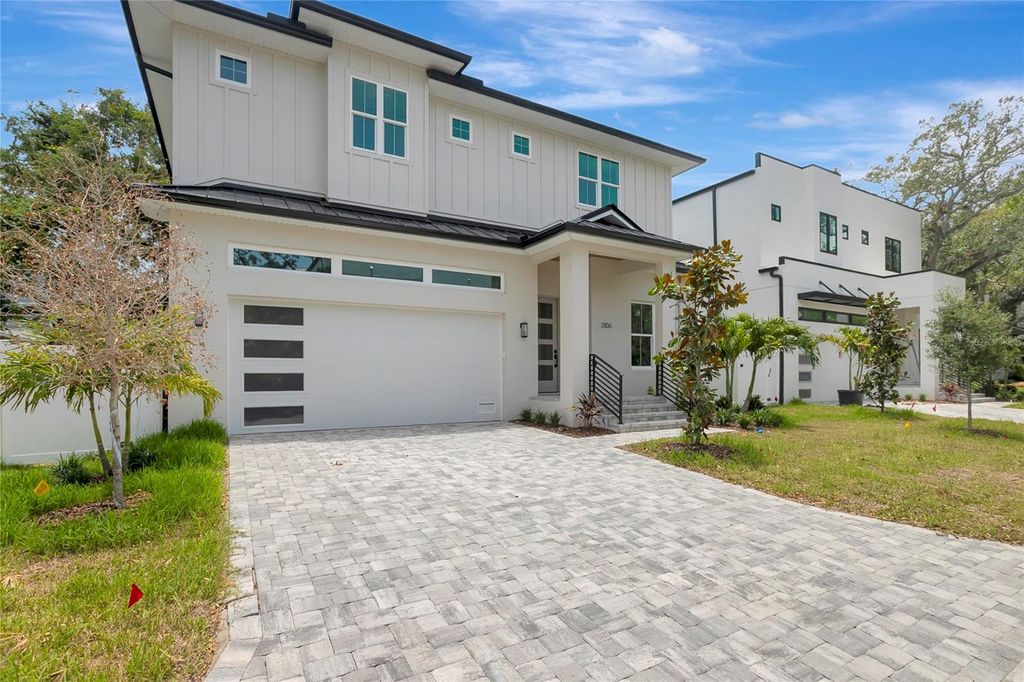 Image 2 of property listing at 3106 W COACHMAN AVENUE, Tampa, FL 33611