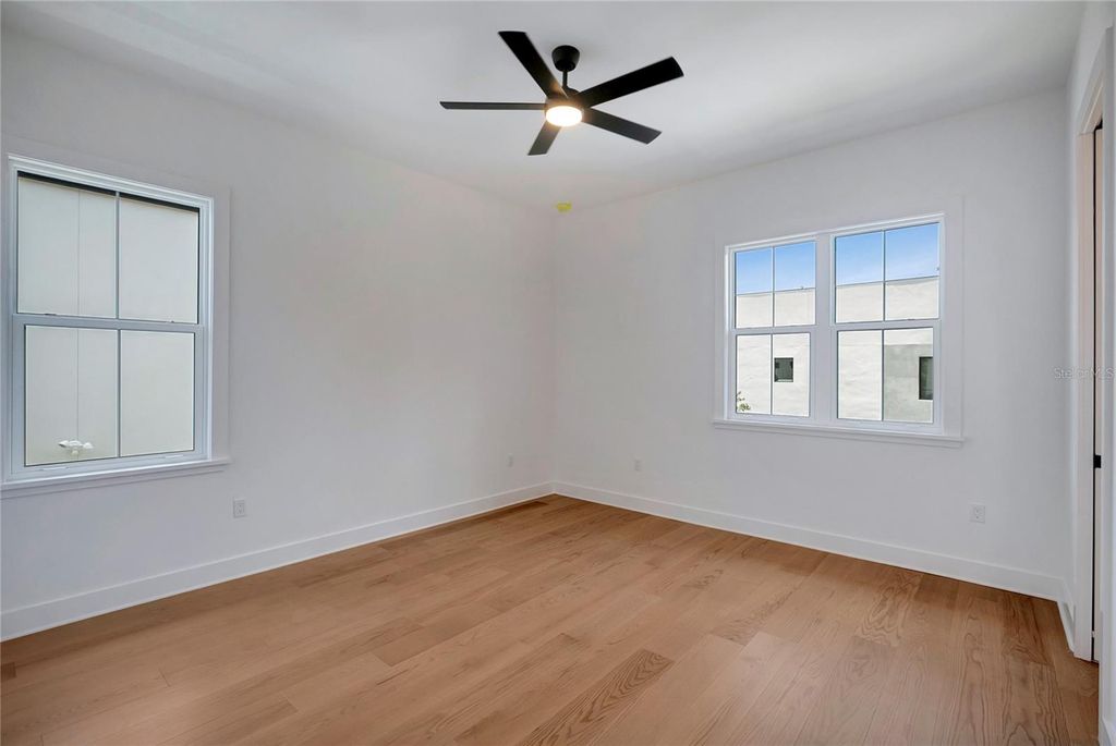 Image 44 of property listing at 3106 W COACHMAN AVENUE, Tampa, FL 33611