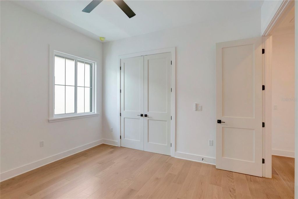 Image 50 of property listing at 3106 W COACHMAN AVENUE, Tampa, FL 33611