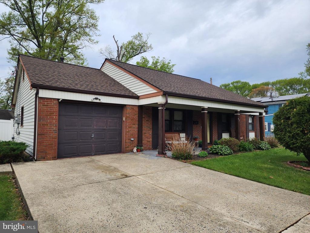 42 NEPTUNE LN, Willingboro, NJ 08046