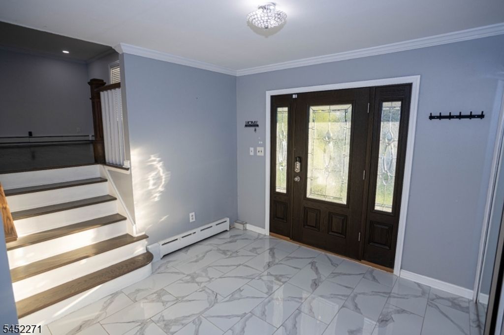 18 Robinhood Dr, Sayreville Boro, NJ 08859 — photo 2