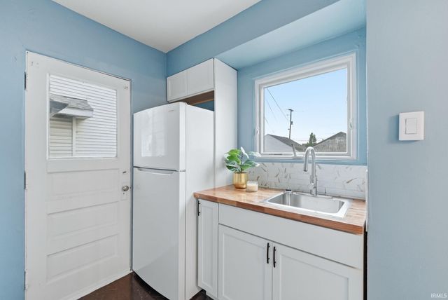 3817 S Harrison Street, Fort Wayne, IN 46807