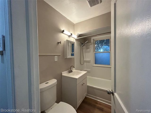 7243 Dacosta, Redford, MI 48239