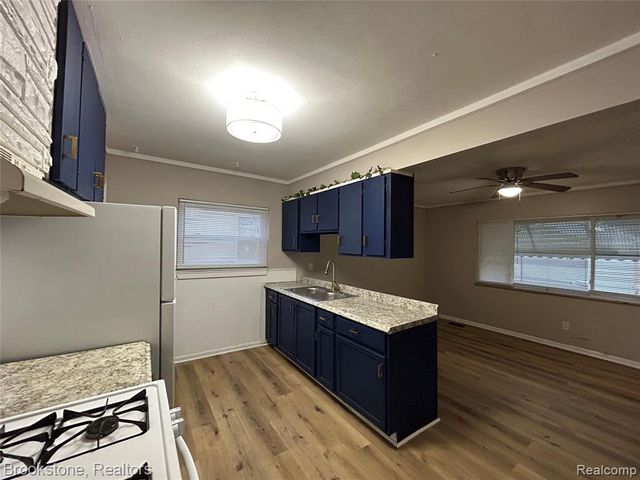 7243 Dacosta, Redford, MI 48239